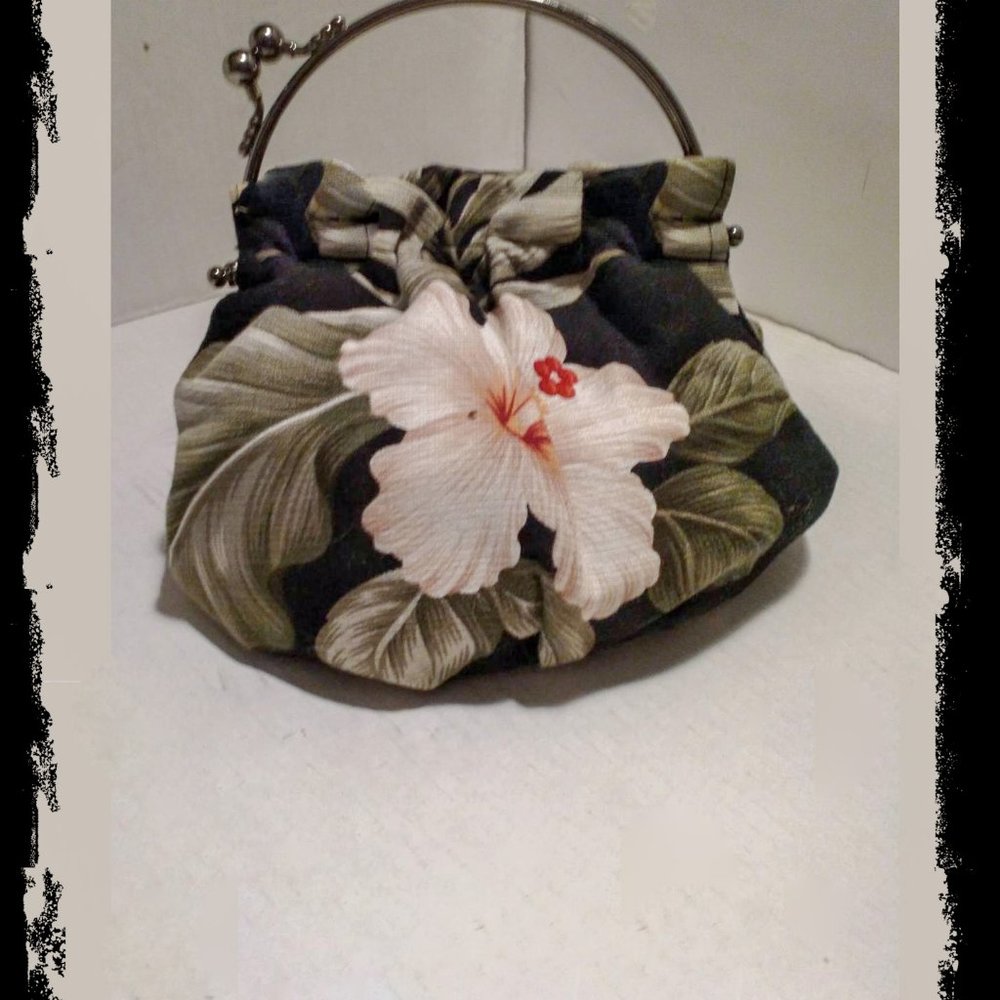 Vintage Boho aBBa Hawiian Hand Bag Hibiscus Philodendron Kiss Lock Purse
